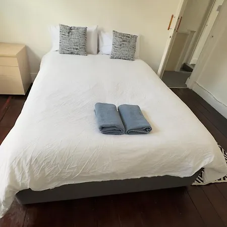 Spacious 3 *